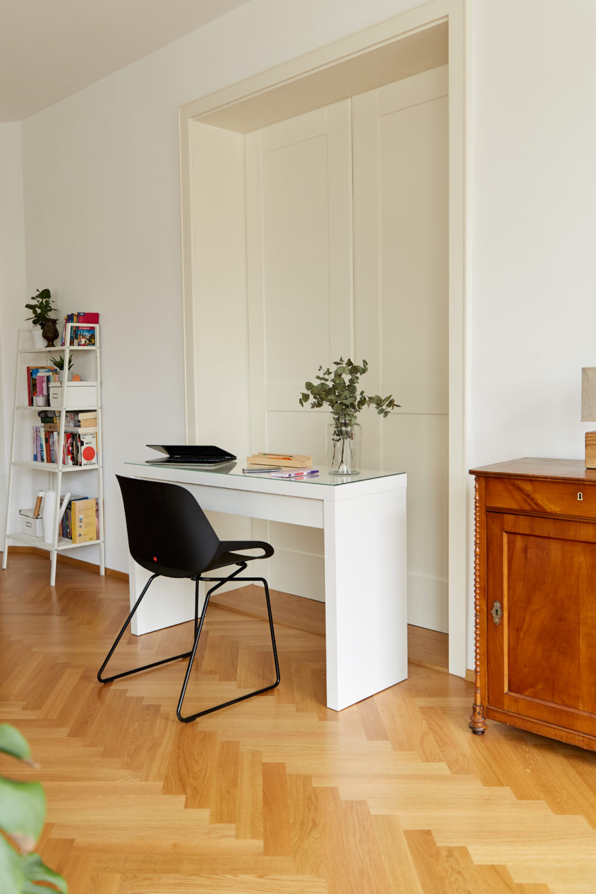 Aktiv sitzen und produktiv arbeiten im Home Office mit dem aeris swopper –  Dziuba Büro- und WohnDesign